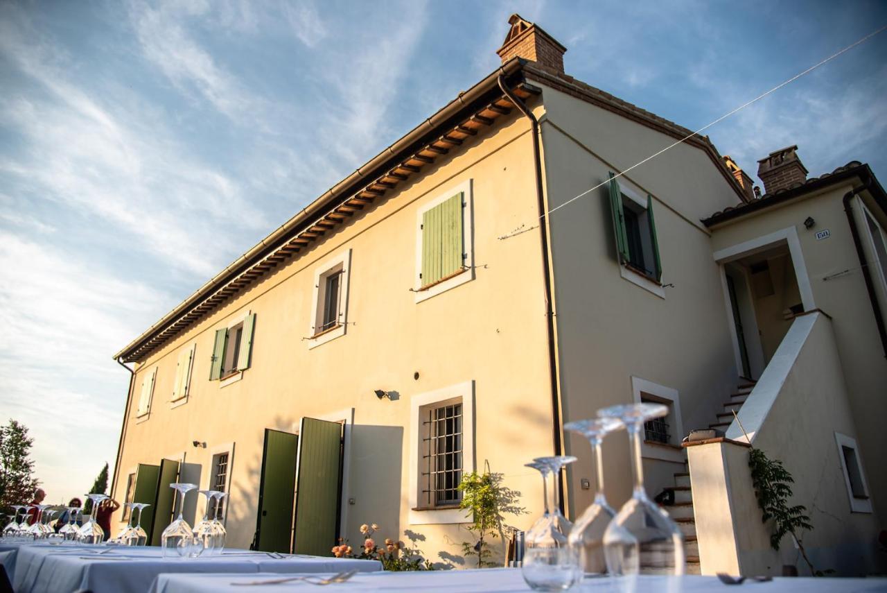 Recchi Franceschini Bike Hotel LAST - MINUTE - AVAILABILITY Montalto delle Marche Exterior foto