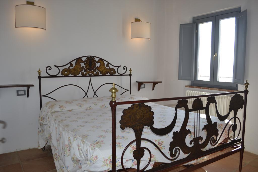 Recchi Franceschini Bike Hotel LAST - MINUTE - AVAILABILITY Montalto delle Marche Zimmer foto